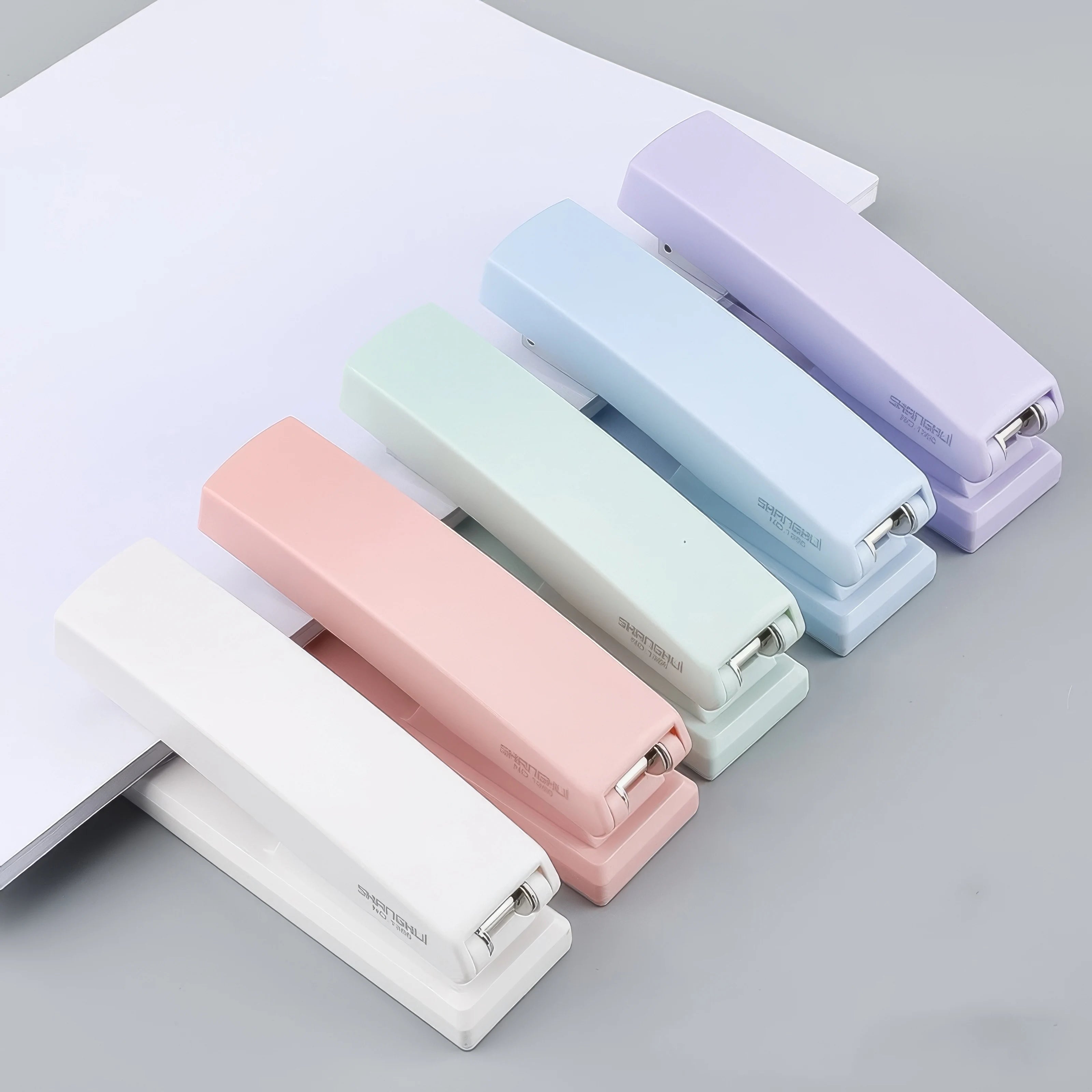 1 Plastic Stapler, Labor-saving and Practical, Suitable for Business and Home Use, Durable Multifunctional Office Supplies